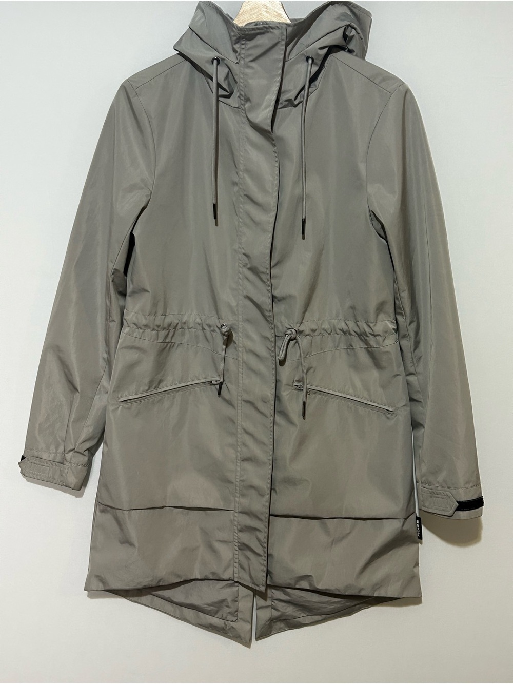 NOIZE Sibi Silver Grey Shiny Waterproof Raincoat XS